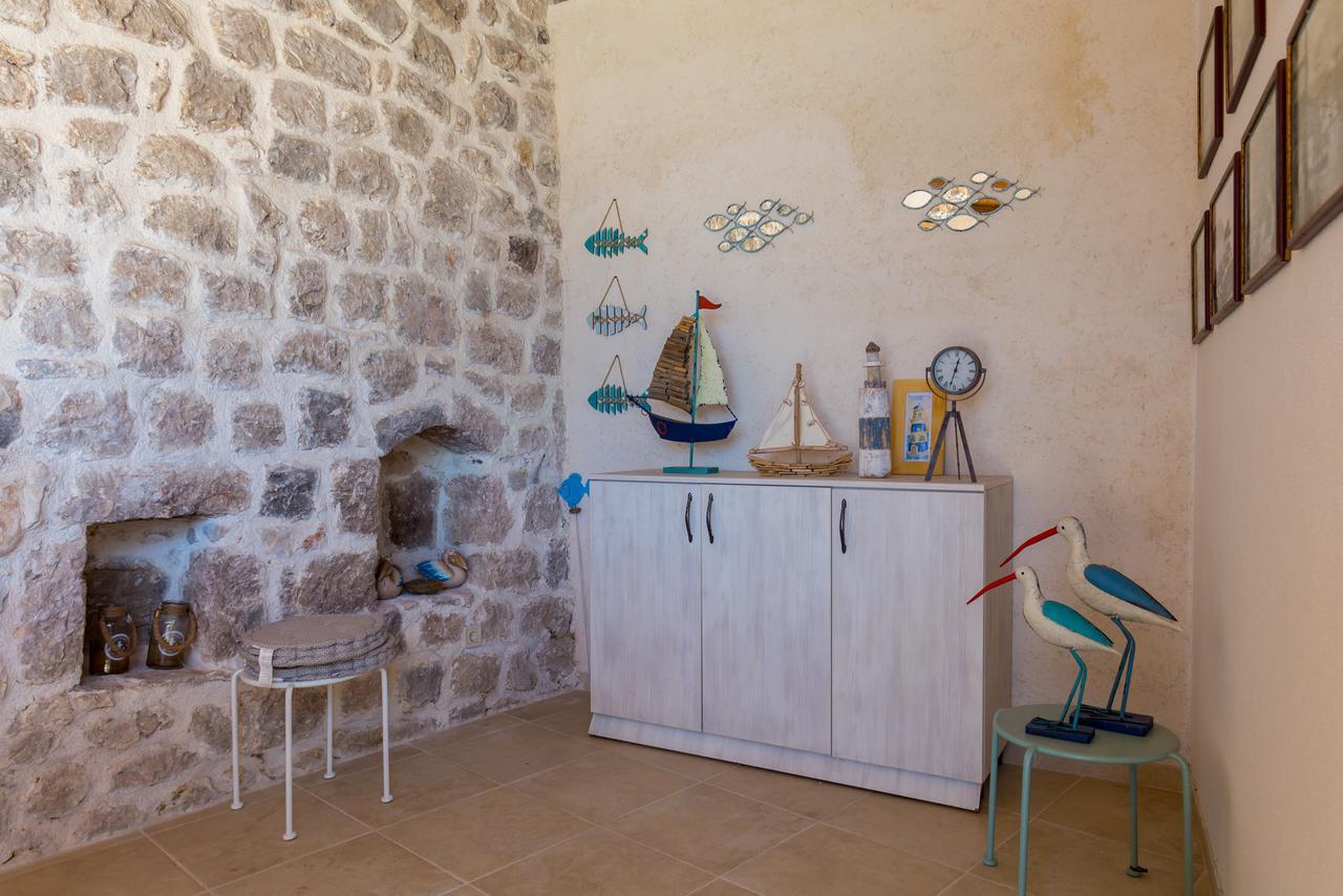 Villa Nikoleta Kotor Exteriör bild