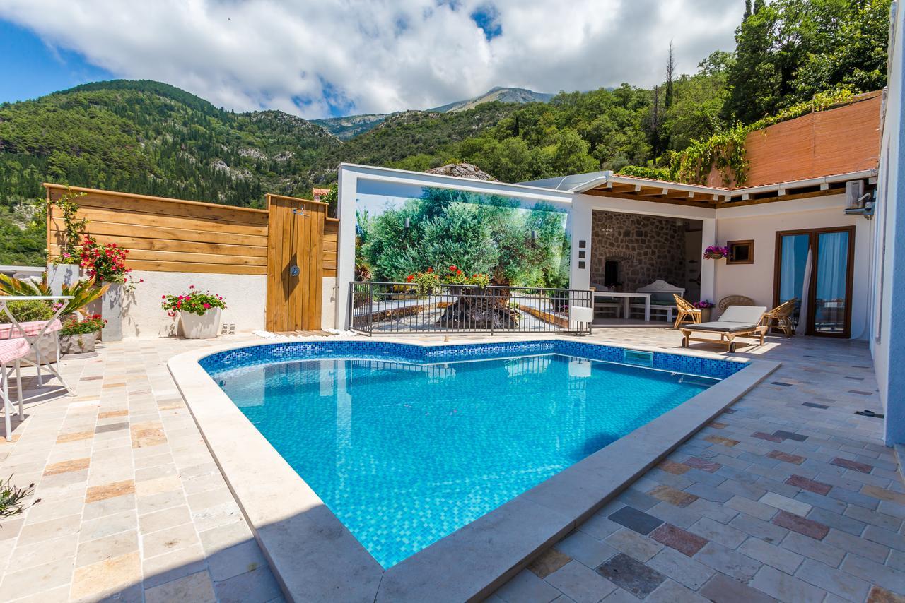 Villa Nikoleta Kotor Exteriör bild